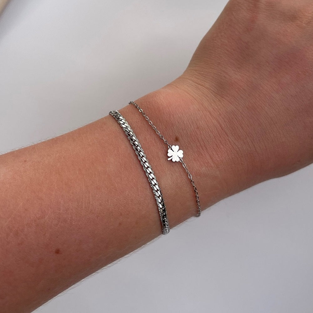 Waterproof zilveren armband, armband met klavertje vier. Armband die niet verkleurt, klavertje vier.