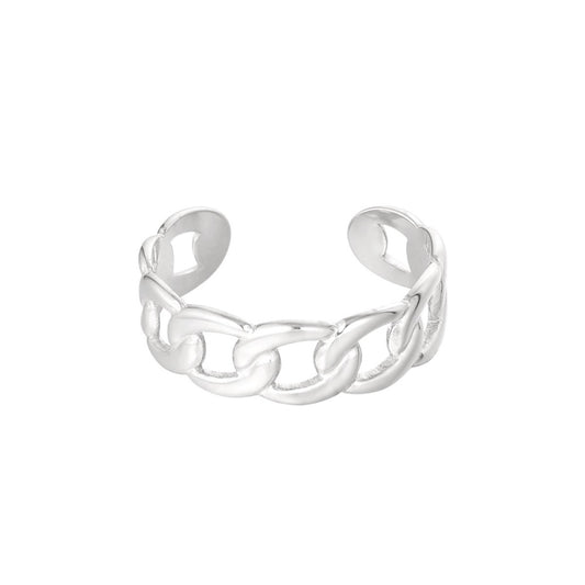 Grove ring zilver met schakels, de ring is waterproof en nikkelvrij. De ring is gemaakt van stainless steel, hierdoor verkleurt hij niet en blijft hij mooi. Bestel de ring nu op www.jenelry.com