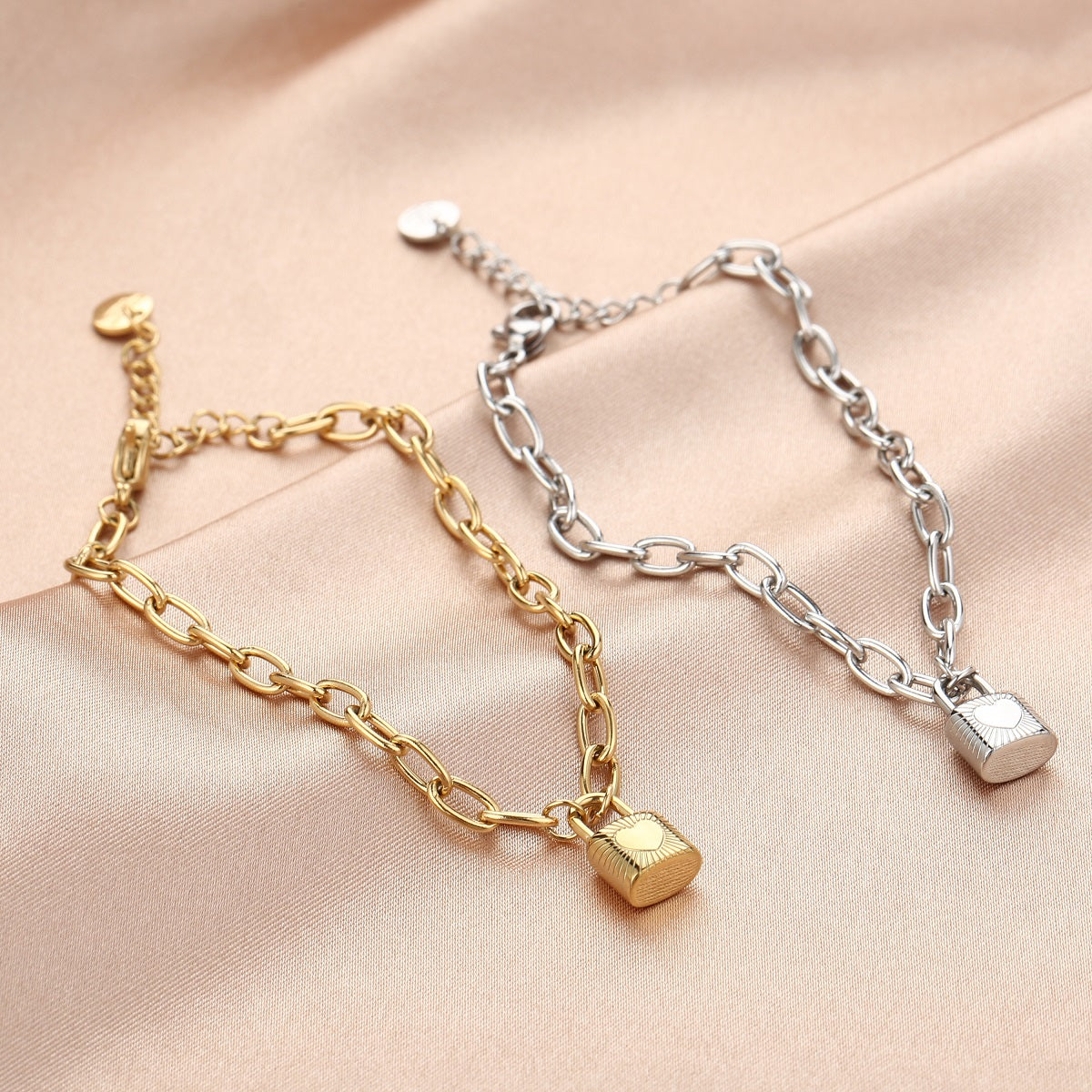 SALE - Armband Chain Lock of Light Zilver